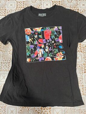 RUN DMC Floral Logo Graphic Tee Black Band Shirt Women’s Medium